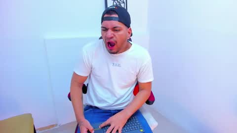 enrique online show from January 2025 12:07:01 PM