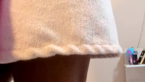 Snapshot of enyelsalas2 chatting on February 2025 11:33:02 AM Angela online show from February 2025 11:33:02 AM