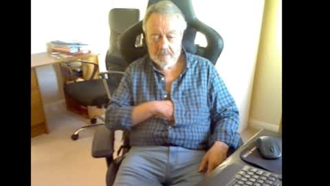 erasmus_d online show from October 2025 04:27:02 PM