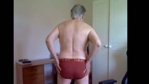 Snapshot of erasmus_d chatting on June 2026 05:38:02 PM erasmus_d online show from June 2026 05:38:02 PM