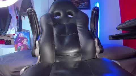 Snapshot of eren_blade_ chatting on March 2025 02:30:02 AM Tht BOSS Eren online show from March 2025 02:30:02 AM