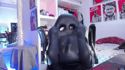 Snapshot of eren_blade_ chatting on September 2025 04:55:02 AM Tht BOSS Eren online show from September 2025 04:55:02 AM