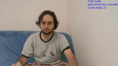 Snapshot of eren_jaeger2000 chatting on October 2025 02:09:02 AM Eren online show from October 2025 02:09:02 AM