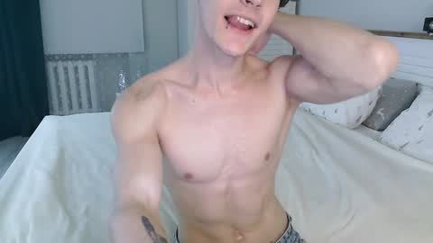 Snapshot of eric_crush chatting on December 2024 03:47:02 AM Eric Crush online show from December 2024 03:47:02 AM