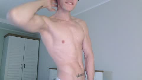 Snapshot of eric_crush chatting on January 2025 04:19:01 AM Eric Crush online show from January 2025 04:19:01 AM