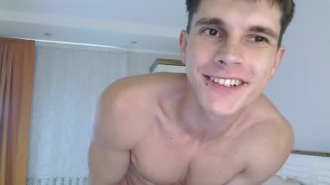 Snapshot of eric_crush chatting on September 2025 04:12:02 AM Eric Crush online show from September 2025 04:12:02 AM