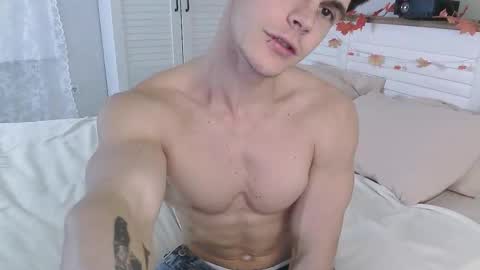 Snapshot of eric_crush chatting on October 2025 04:27:01 AM Eric Crush online show from October 2025 04:27:01 AM