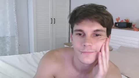 Snapshot of eric_crush chatting on November 2025 03:56:02 PM Eric Crush online show from November 2025 03:56:02 PM