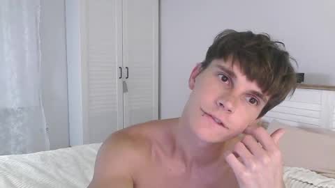 Snapshot of eric_crush chatting on December 2025 07:13:02 AM Eric Crush online show from December 2025 07:13:02 AM