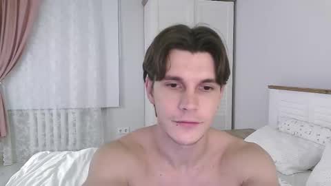 Snapshot of eric_crush chatting on February 2026 04:50:02 AM Eric Crush online show from February 2026 04:50:02 AM