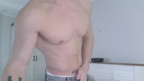 Snapshot of eric_crush chatting on February 2026 03:57:02 AM Eric Crush online show from February 2026 03:57:02 AM