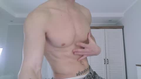 Snapshot of eric_crush chatting on February 2026 04:02:01 AM Eric Crush online show from February 2026 04:02:01 AM