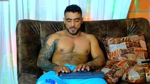 Snapshot of eric_harrison1 chatting on December 2024 02:21:01 PM Brayan online show from December 2024 02:21:01 PM