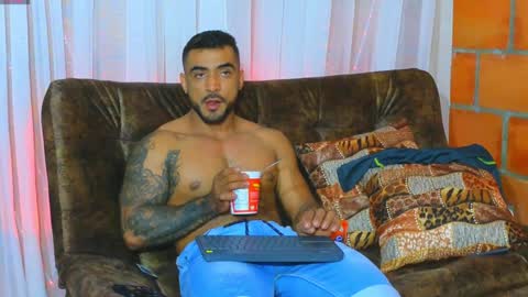 Snapshot of eric_harrison1 chatting on December 2024 03:13:02 AM Brayan online show from December 2024 03:13:02 AM