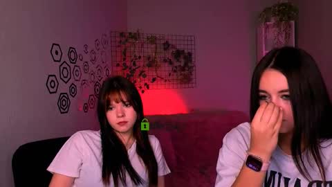 erica_murray online show from November 2025 01:00:02 PM