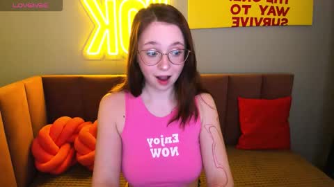 Erica 3 online show from January 2026 01:32:02 AM