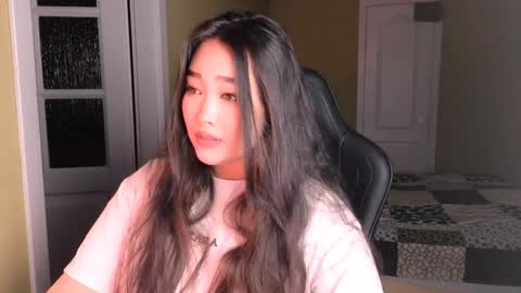 Snapshot of erica_wayne chatting on February 2025 01:44:01 PM Erica Wayne online show from February 2025 01:44:01 PM