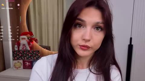 Snapshot of ericapapandrea chatting on January 2026 02:38:01 AM Dina online show from January 2026 02:38:01 AM