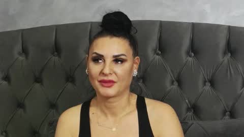 Erica online show from December 2024 07:04:02 PM