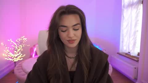 Erica online show from March 2026 07:12:02 AM