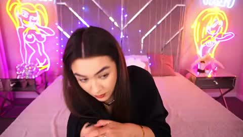 Snapshot of ericasin chatting on June 2026 07:17:02 AM Erica online show from June 2026 07:17:02 AM