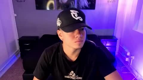 Erick  online show from April 2026 11:45:02 AM