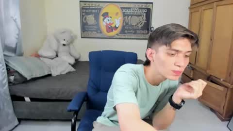 erick_de_rossee online show from October 2025 07:58:02 PM