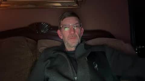 erik55xx online show from April 2026 06:49:02 AM