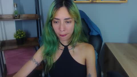 E R I K A - SAGITARIO..... online show from November 2025 12:42:01 AM