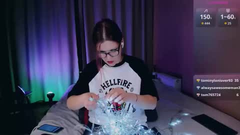 Erika online show from December 2025 10:18:02 PM