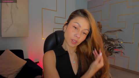 Erika Benz online show from February 2025 12:16:01 PM