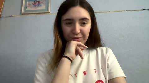 Lily online show from May 2026 12:26:02 PM