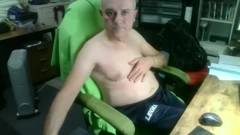 Snapshot of ernello chatting on October 2025 09:59:02 PM ernello online show from October 2025 09:59:02 PM