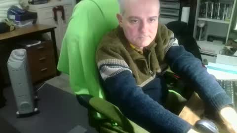 Snapshot of ernello chatting on October 2025 12:50:01 PM ernello online show from October 2025 12:50:01 PM