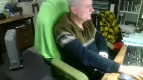 Snapshot of ernello chatting on October 2025 04:56:02 AM ernello online show from October 2025 04:56:02 AM