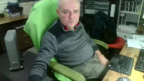 Snapshot of ernello chatting on October 2025 07:47:01 PM ernello online show from October 2025 07:47:01 PM