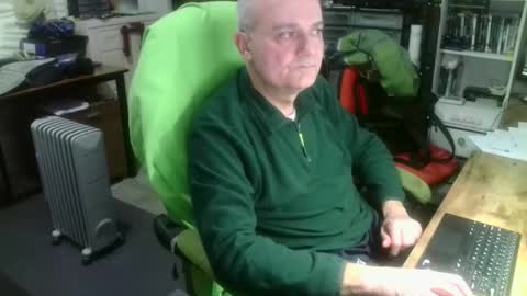 ernello online show from November 2025 08:41:01 PM