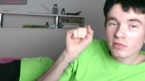 Snapshot of ernest_ice chatting on April 2026 04:30:01 PM Ernest online show from April 2026 04:30:01 PM