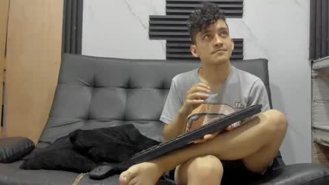 eros_fang online show from November 2025 09:34:02 AM