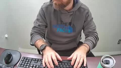 Snapshot of eroskatt chatting on January 2025 07:32:01 PM Eroskatt online show from January 2025 07:32:01 PM