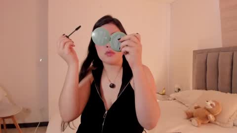 Karen online show from May 2026 08:05:01 PM