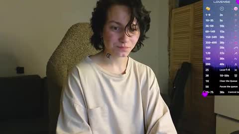 esajukyy online show from March 2026 01:25:01 PM