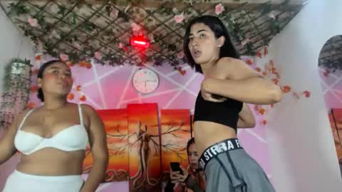 escarlet_hot06 online show from March 2026 11:52:02 PM