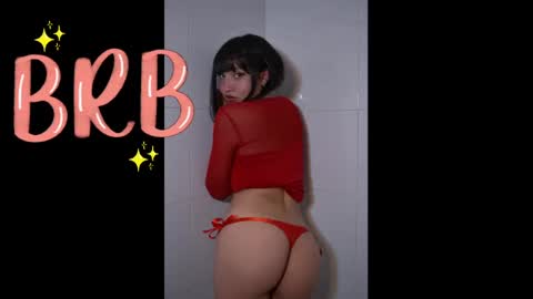 Snapshot of escarlett_wii chatting on January 2025 11:54:01 AM SCARLETT online show from January 2025 11:54:01 AM