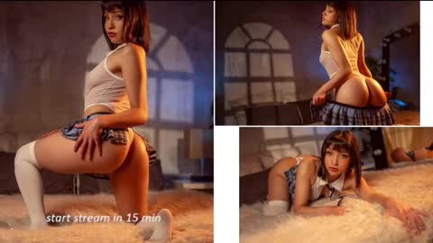 Snapshot of escarlett_wii chatting on October 2025 12:26:01 PM SCARLETT online show from October 2025 12:26:01 PM