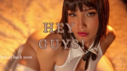 Snapshot of escarlett_wii chatting on November 2025 01:08:01 AM SCARLETT online show from November 2025 01:08:01 AM