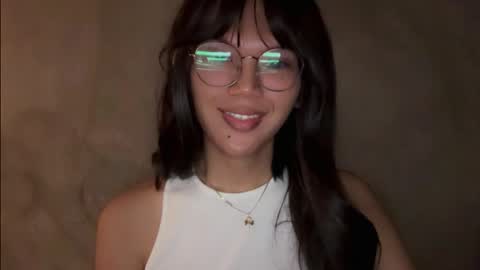 Chelliane online show from December 2025 04:07:02 AM