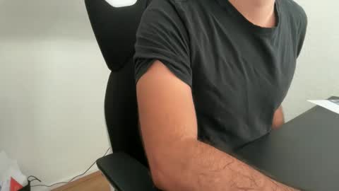 Snapshot of eskp chatting on October 2025 10:23:02 AM eskp online show from October 2025 10:23:02 AM