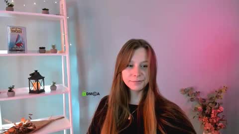 esme_moore_ online show from October 2025 08:56:02 AM