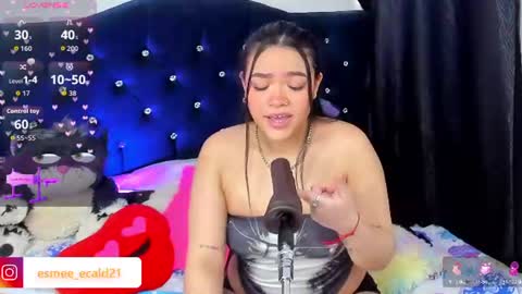 Snapshot of esmecaldwel chatting on July 2026 05:50:01 PM Esme Caldwel online show from July 2026 05:50:01 PM